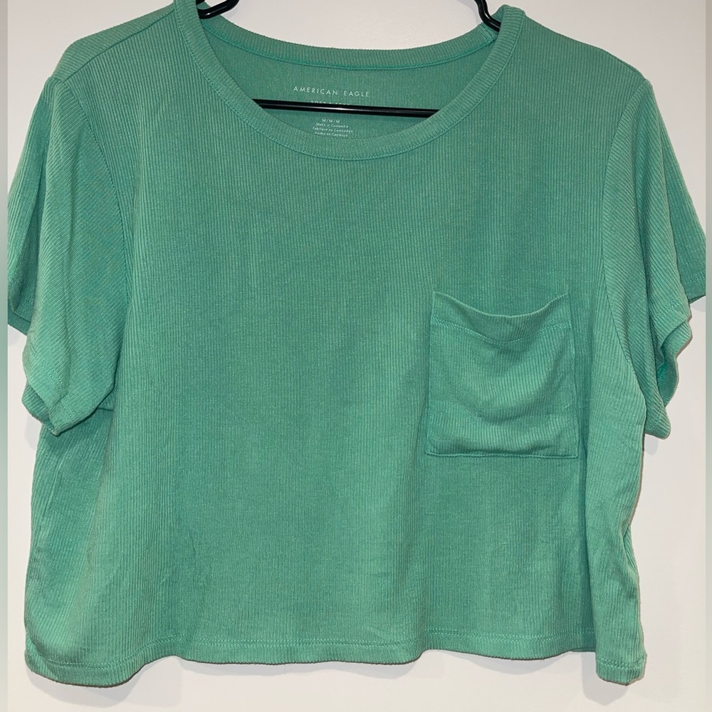 American Eagle Medium Green Cropped T-Shirt